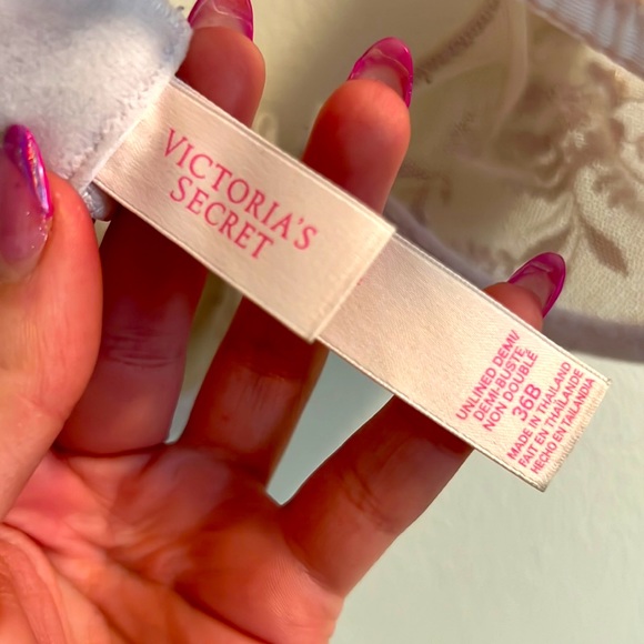 Victoria Secret angels unlined demi bra - Picture 5 of 6